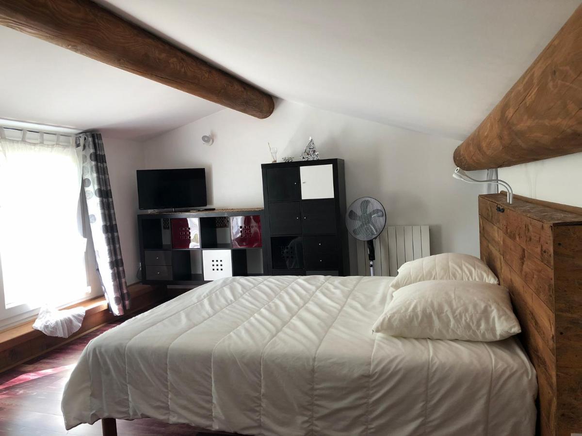 L'Etang Des Cigales Apartment Uchaux Luaran gambar
