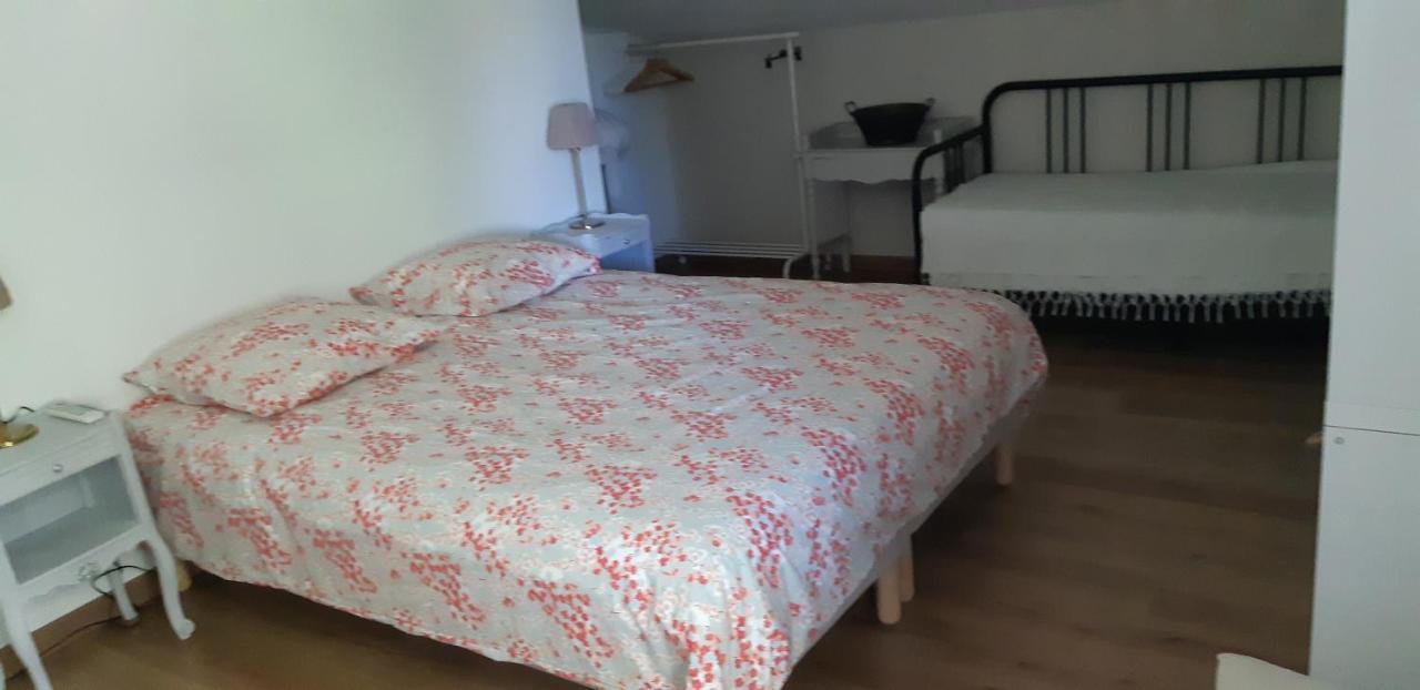 L'Etang Des Cigales Apartment Uchaux Luaran gambar