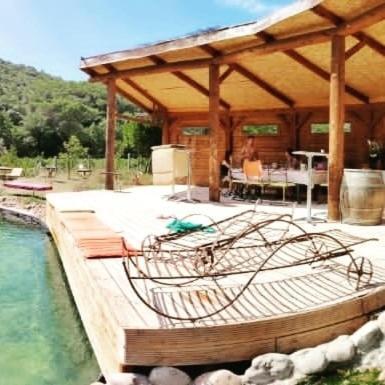 L'Etang Des Cigales Apartment Uchaux Luaran gambar